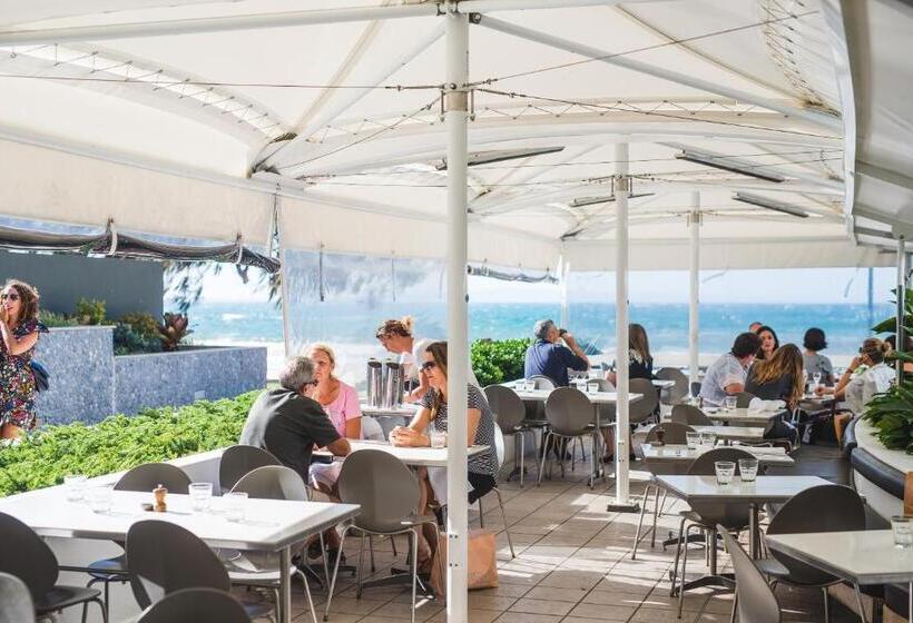 Отель Tingirana Noosa