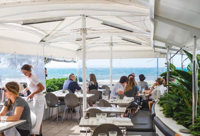 Отель Tingirana Noosa