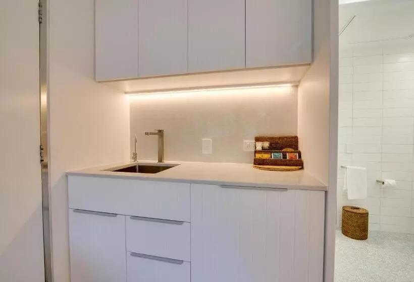 Отель Tingirana Noosa