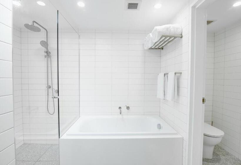 Отель Tingirana Noosa