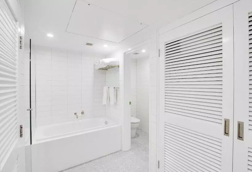 Отель Tingirana Noosa