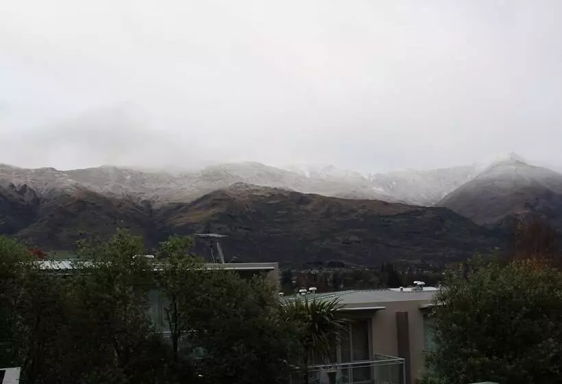 호텔 Wanaka Springs Lodge