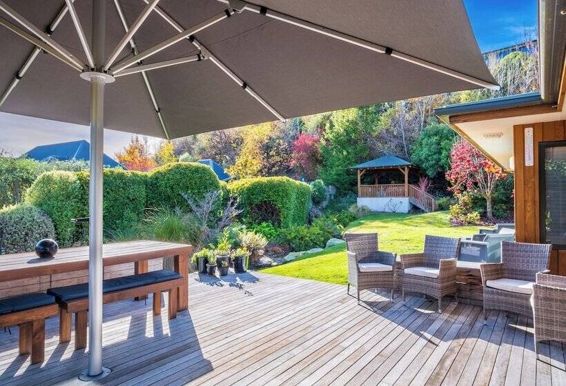 فندق Wanaka Springs Lodge