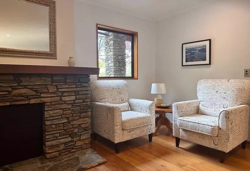 호텔 Wanaka Springs Lodge