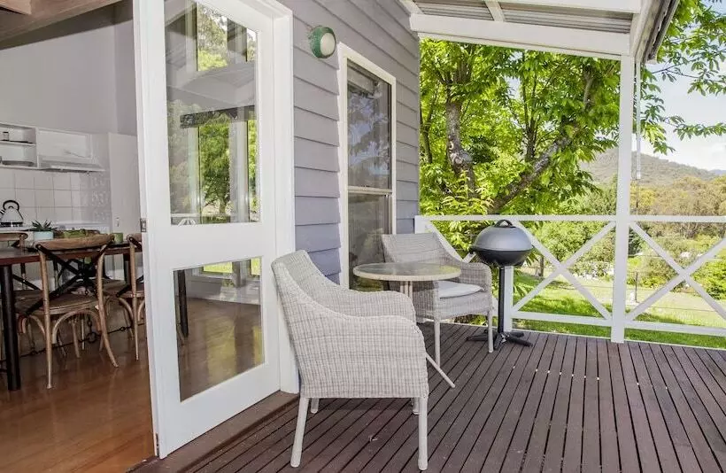 هتل Abbys Cottages Bright