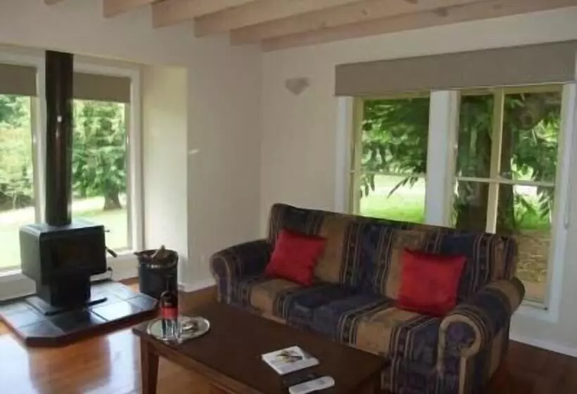 هتل Abbys Cottages Bright