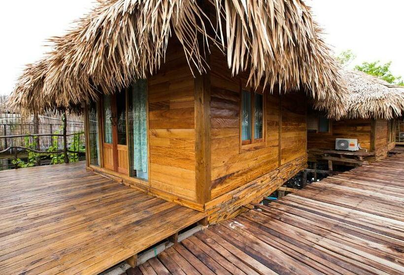 ホテル Baan​ Tonlamphu​ Pakpra