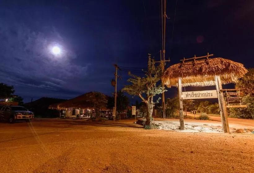 ホテル Baan​ Tonlamphu​ Pakpra