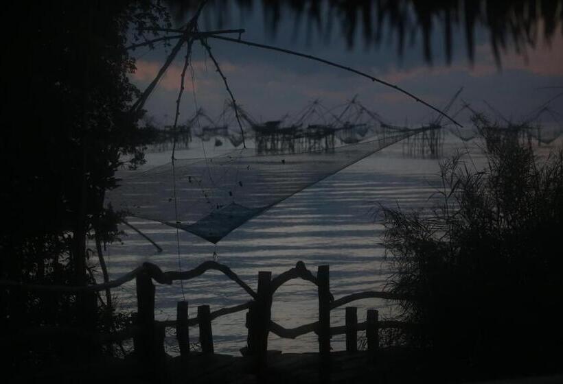 ホテル Baan​ Tonlamphu​ Pakpra