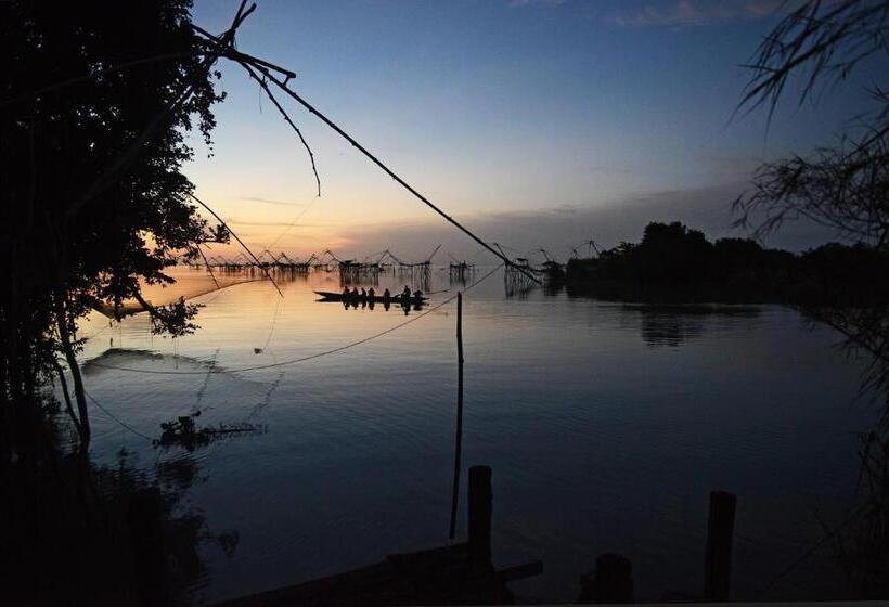 ホテル Baan​ Tonlamphu​ Pakpra