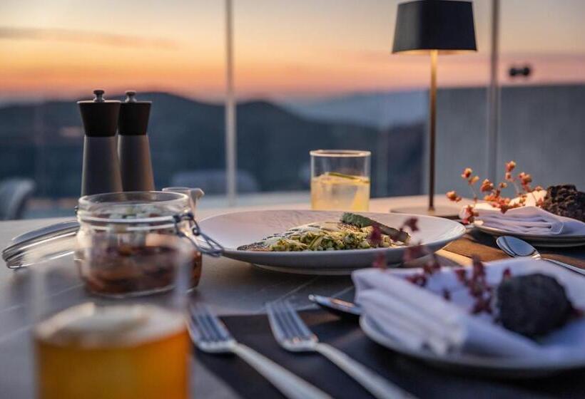 Hotel Divine Cave Experience