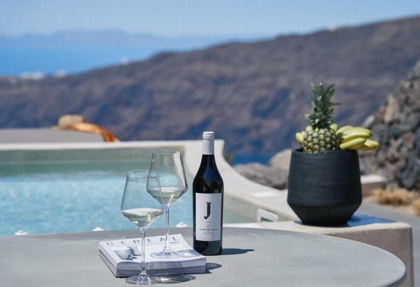 Hotel Divine Cave Experience