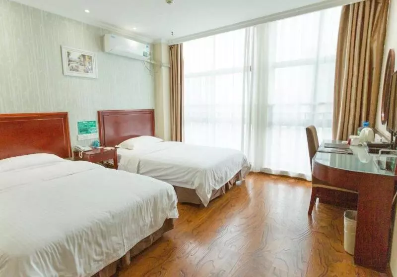 Hotelli Greentree Inn Shandong Jining Weishan Lake National Wetland Park Business