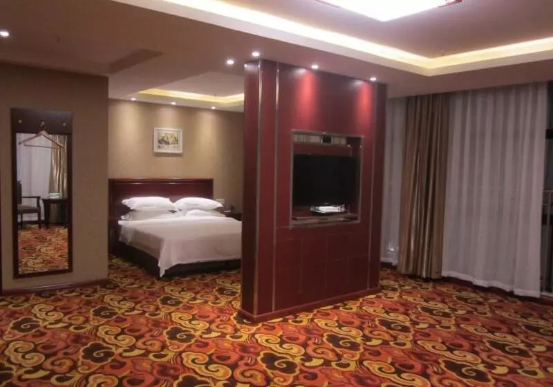 Hotelli Greentree Inn Shandong Jining Weishan Lake National Wetland Park Business