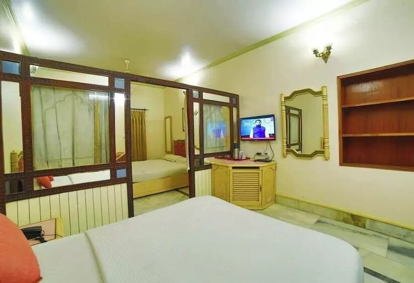 Hôtel Samrat International