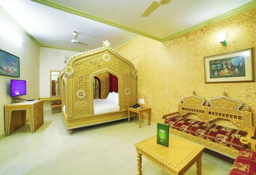 호텔 Samrat International