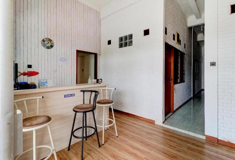 هتل Wisma Acidalia Syariah