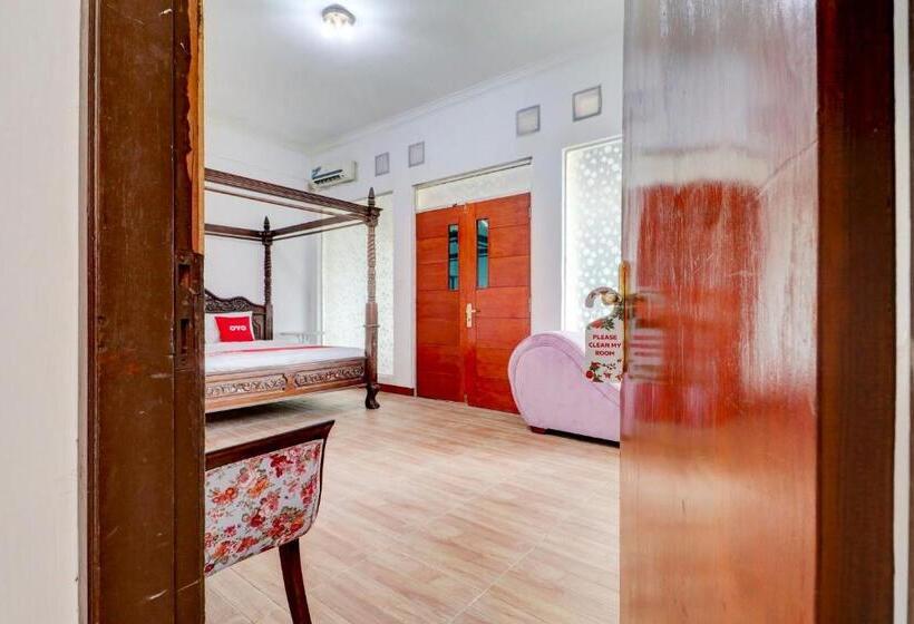 هتل Wisma Acidalia Syariah