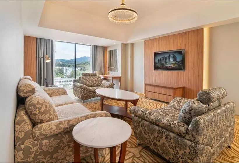 Zenith Hotel Cameron