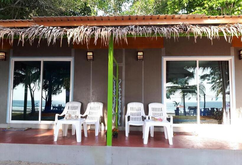 Курорт Phayam Friends