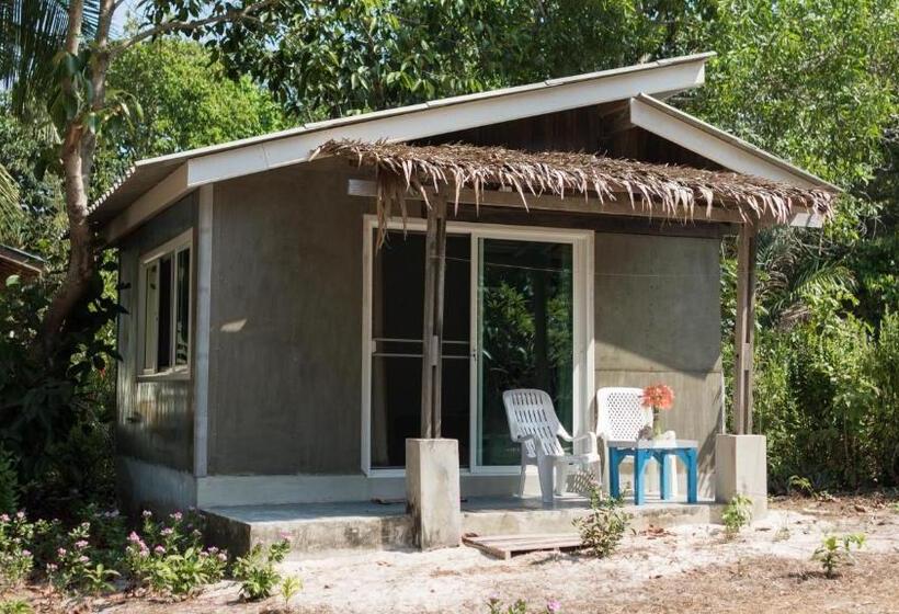 Курорт Phayam Friends