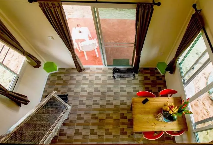 استراحتگاه Phayam Friends