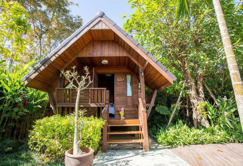 Resort Suksatan Lamphun