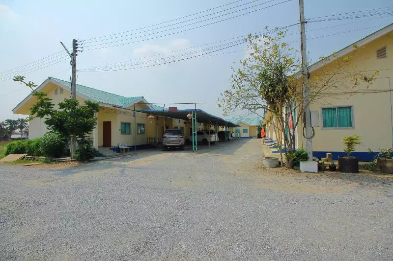 ホテル Oyo 496 Chok Phikul Thong Resort