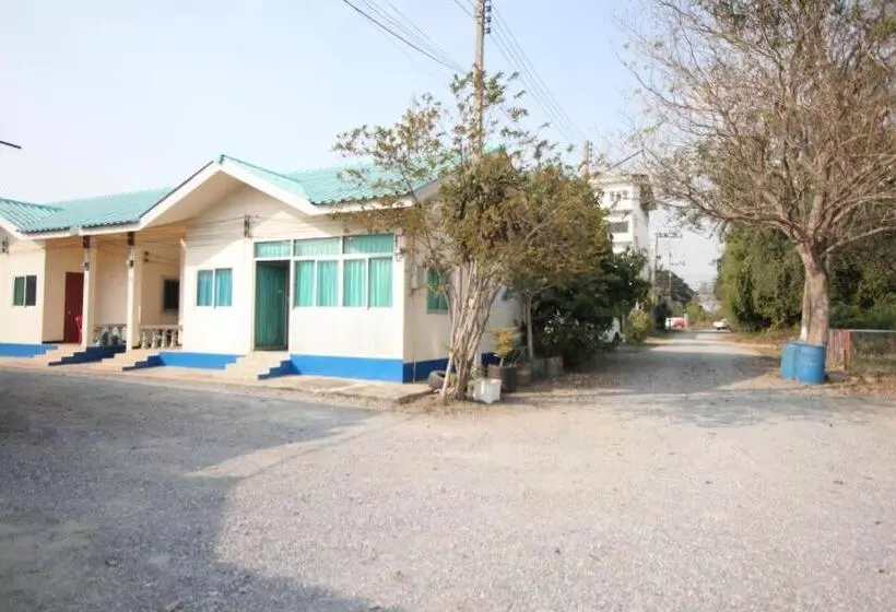 ホテル Oyo 496 Chok Phikul Thong Resort