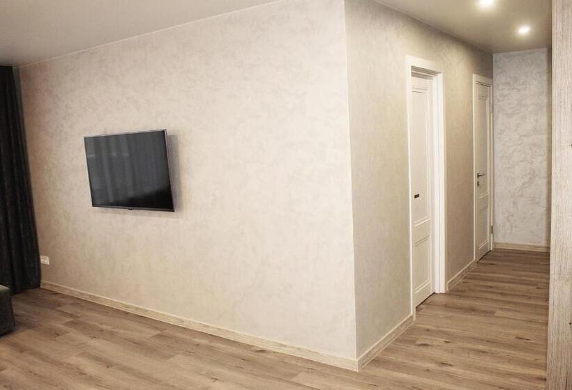 فندق Prestige Apartments Berezinka