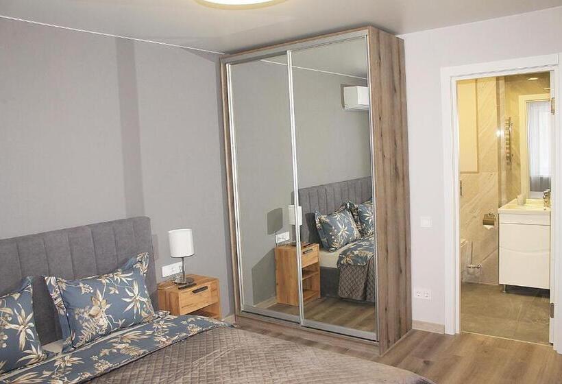 فندق Prestige Apartments Berezinka