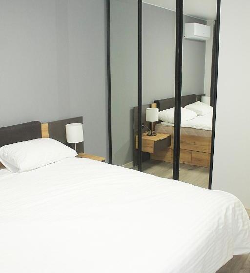 فندق Prestige Apartments Berezinka