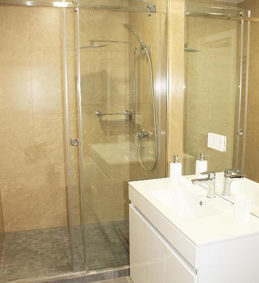 فندق Prestige Apartments Berezinka