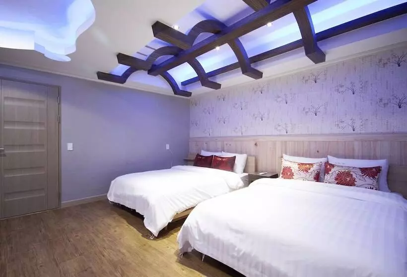 モーテル Namwon Bali