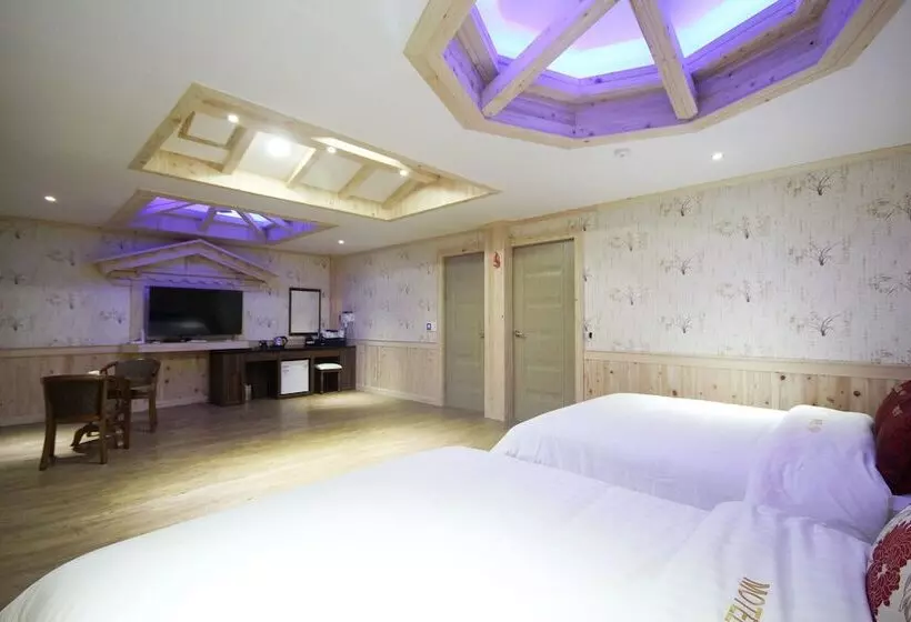 モーテル Namwon Bali