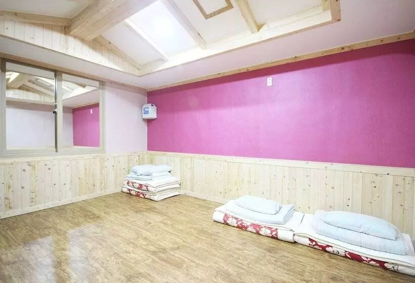 モーテル Namwon Bali