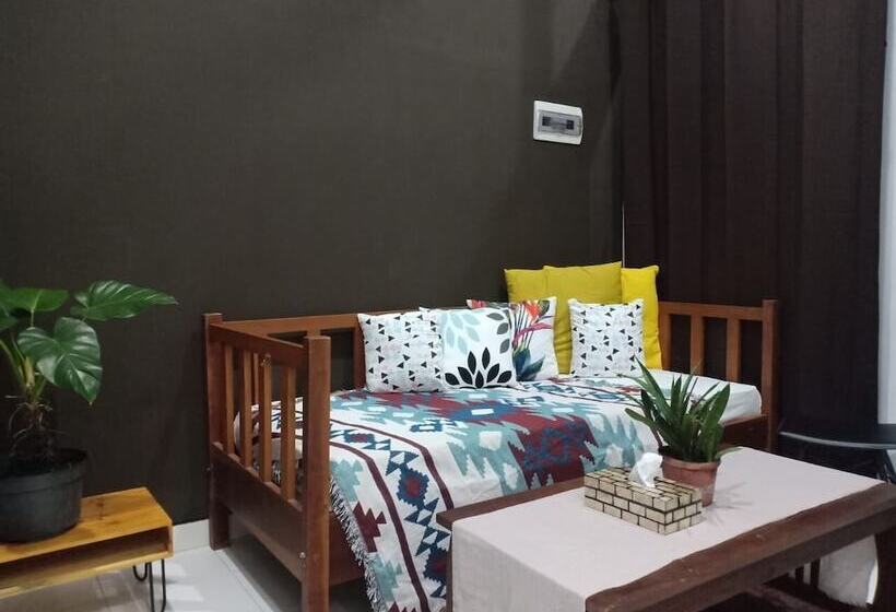 פנסיון Palatino Guesthouse