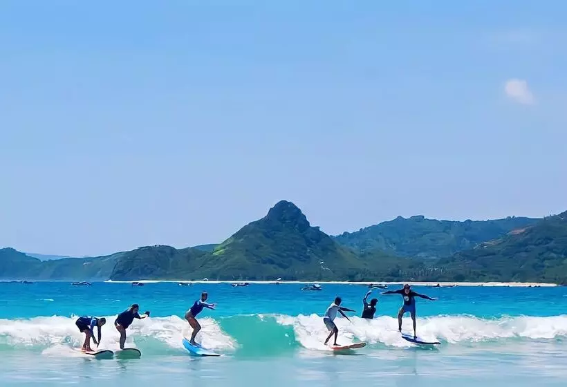 ペンション Zamzam Anjani Villa