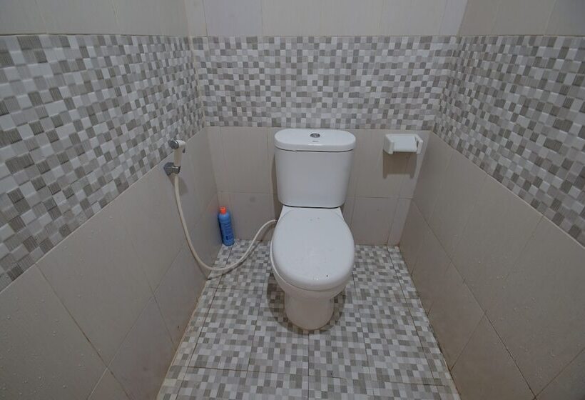 بنسيون Zamzam Anjani Villa