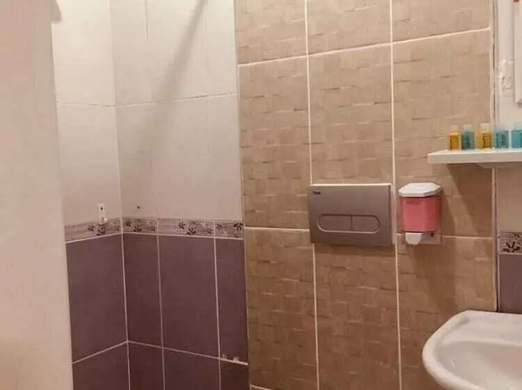 Yasmin Otel