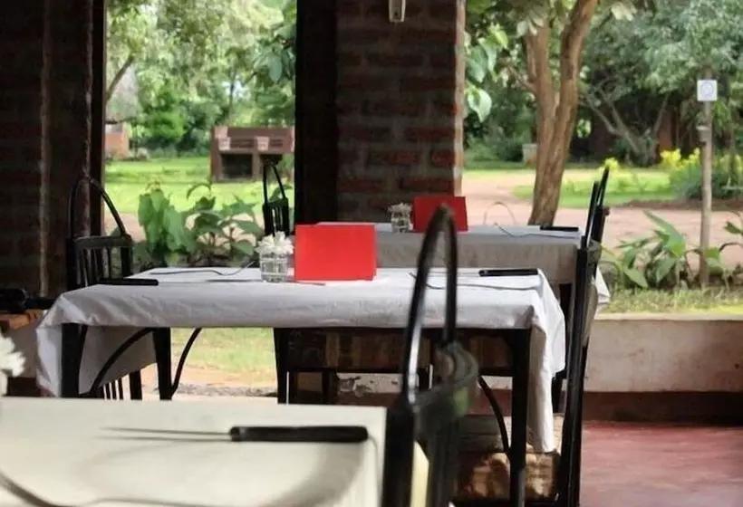هتل Barefoot Lodge And Safaris   Malawi