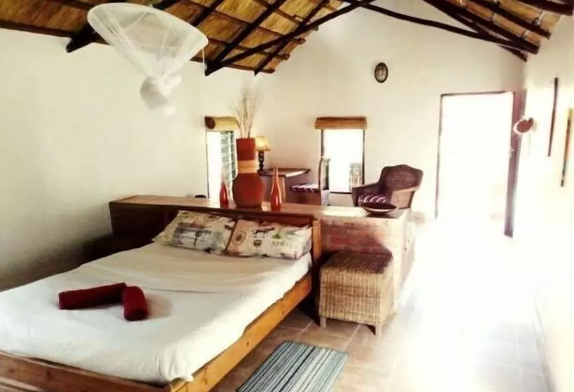هتل Barefoot Lodge And Safaris   Malawi
