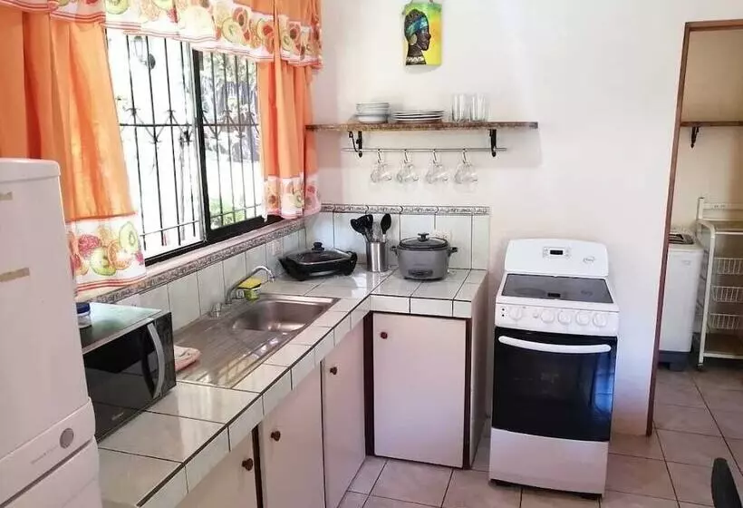 Hotelli Cahuita Lodge