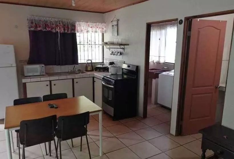 Hotelli Cahuita Lodge