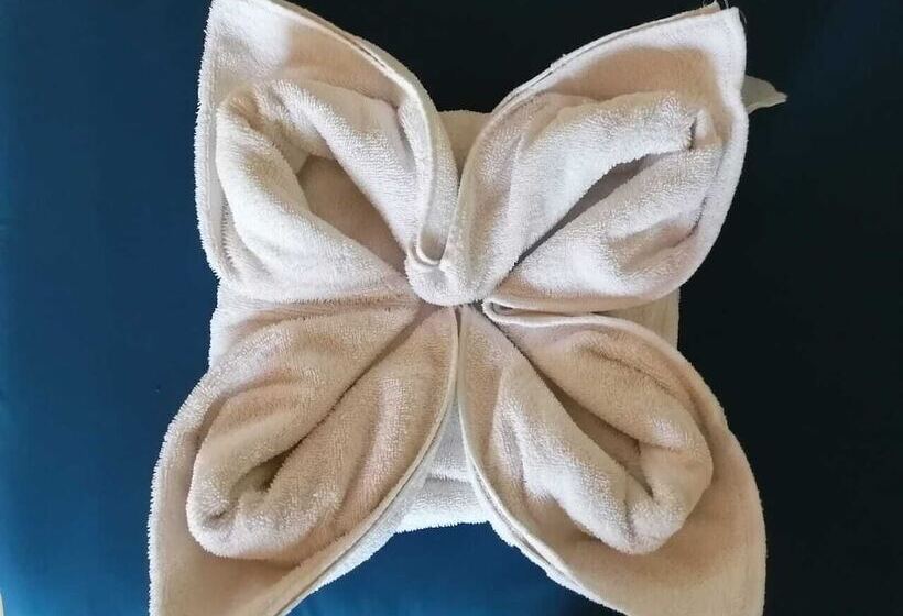 هتل Cahuita Lodge