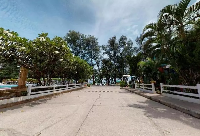 Hotel Kiang Talay Resort