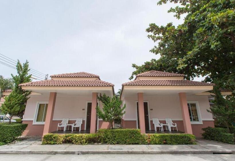 Hotelli Kiang Talay Resort