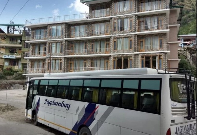 Отель Manali Green