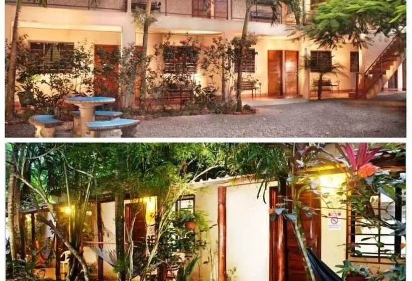 هتل Tropical Sands Dominical Eco Inn