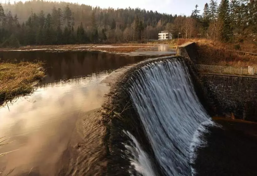 Hotelli Vislow Resort